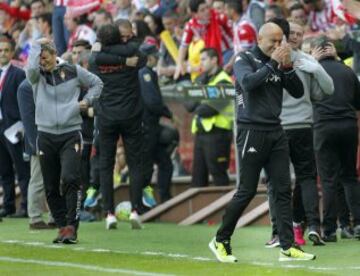 Abelardo celebra la permanencia.