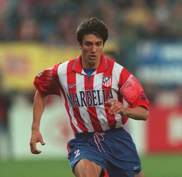 José Antonio Chamot (17-07-1969) fue un buen central argentino que jugó 64 partidos con la camiseta del Atlético. Formó parte de la plantilla rojiblanca de la temporada 1998-99 y también de la siguiente, aunque a mitad de campaña se fue al Milan. Procedente de Rosario Central, jugó en el Pisa, en la Lazio y de allí recaló en el equipo madrileño. Llegó con 29 años y firmó por cuatro temporadas. Pero la inestabilidad del club, con intervención judicial incluida, provocó momentos muy complicados en el club y se marchó al Milán por seis millones de euros. En el equipo italiano jugó 51 encuentros y ganó una Copa de Italia (ya tenía otra con la Lazio). Chamot jugó tres Mundiales y defendió en 42 ocasiones la camiseta de Argentina. Pero en el Atlético no cuajó.