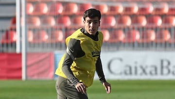 Manu S&aacute;nchez durante un entrenamiento del Atl&eacute;tico. 