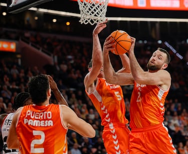 Recital taronja ante el Casademont Zaragoza