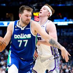 Los Mavericks meten una mano en el tren cuando ya cerraban la puerta