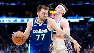 Los Mavericks meten una mano en el tren cuando ya cerraban la puerta