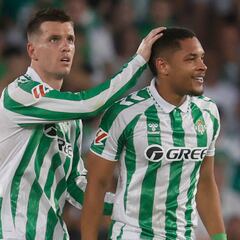 Vitor Roque sufre una lesión de tobillo