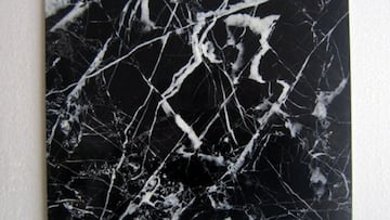 Mármol negro