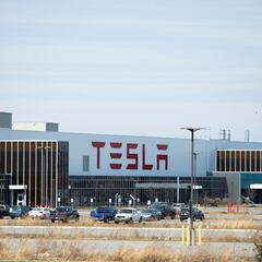 Why is Tesla recalling 362,000 cars with the Full Self-Driving system?