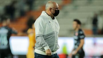 Guillermo Vázquez es cesado como técnico del Necaxa