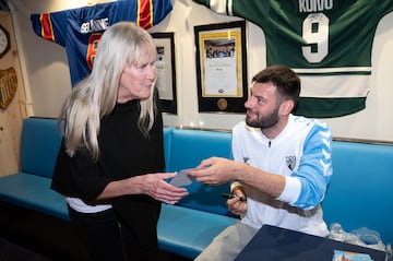 Roko Baturina en una reciente visita a la Pe?a Malaguista Finlandesa de Fuengirola.