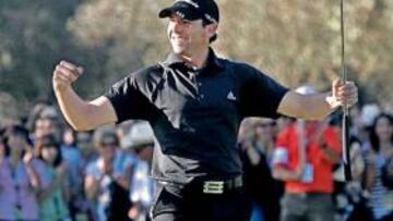 <b>TRIUNFADOR. </b>Sergio García celebra su victoria en el Castellón Masters, el torneo de su casa.
