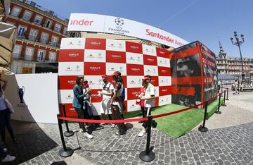 Ambiente de Champions en las calles de Madrid