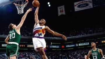 Charles Barkley se retiró sin un anillo: nunca lo tuvo tan cerca como en los Suns... pero se estrelló contra Michael Jordan.