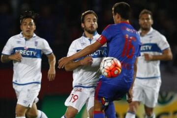 Católica se quedó con el clásico frente a la U en la Copa Chile