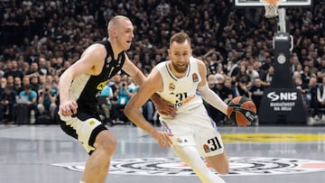 BELGRADE, SERBIA - MARCH 31: Dzanan Musa (R) of Real Madrid  in action against Alen Smailagic (L) of Partizan during the 2022-23 Turkish Airlines EuroLeague Regular Season Round 32 game between Partizan Mozzart Bet Belgrade and Real Madrid at Stark Arena on March 31, 2023 in Belgrade, Serbia. (Photo by Srdjan Stevanovic/Euroleague Basketball via Getty Images)