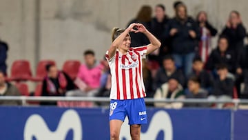 Gio celebra su gol al Tenerife en la ida de semifinales de la Copa de la Reina de fútbol 2025-26.