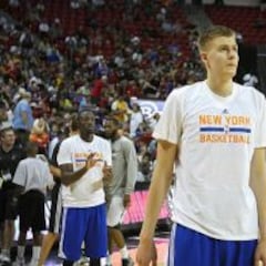 Worthy: "Porzingis, una mezcla entre Durant y Nowitzki"