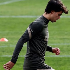 João empieza de cero