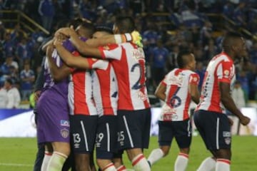 Finalmente en los penales los barranquilleros fueron los que se quedaron con la serie, con un resultado de 2-4.