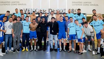 Luis Díaz visitando al Porto