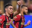 Almirón viaja para exámenes médicos con Newcastle United