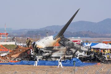 El 29 de diciembre, 179 personas murieron en uno de los peores accidentes areos de Corea del Sur. Solo dos de los 181 pasajeros que iban a bordo del vuelo de Jeju Air, procedente de Tailandia, fueron rescatados con vida.  