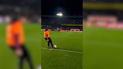 Golazo y premio millonario para un fan del Sparta