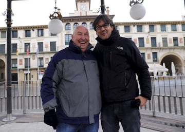 Tudelano coach John Clarkson with AS reporter Marco Ruiz