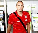 Heitinga y Forlán, bajas en el Atlético de Madrid