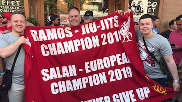 Ste Burke, el héroe inglés y fan del Liverpool que compró una bici a unos ladrones para devolvérsela a su propietario.