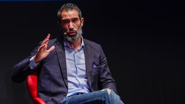 Fernando Sanz, durante su intervención en el Foro FID en Santander en octubre de 2022.