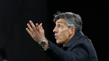 Soccer Football - Champions League - Round of 16 - Second Leg - Real Sociedad v Paris St Germain - Reale Arena, San Sebastian, Spain - March 5, 2024 Real Sociedad coach Imanol Alguacil REUTERS/Vincent West