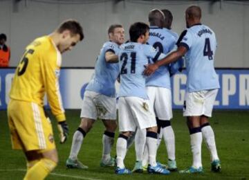 Sergio Agüero y James Milner convirtieron para la victoria de Manchester City.