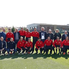Raúl, Alonso y Valdés comienzan el curso de entrenadores