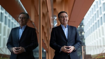 GRAFCAT9379. BARCELONA, 11/03/2026.- El expresidente del FC Barcelona Josep Maria Bartomeu (Barcelona, 1963) durante una entrevista con EFE en la que ha afirmado que cree que ha llegado el momento de escenificar el relevo al frente de la entidad azulgrana y dar paso a "gente más joven y con nuevas ideas", pues considera que la etapa de la generación de 2003, de la que él es miembro junto a Sandro Rosell y Joan Laporta, ya está agotada. EFE/Marta Pérez