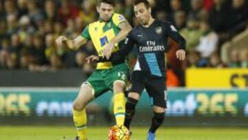 Cazorla durante el partido en el que se lesionó.