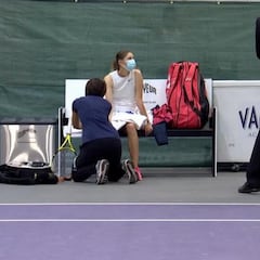 Cristina Bucsa se retira en primera ronda de Courmayeur