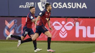 PAMPLONA, SPAIN - JUNE 27: Enric Gallego of Osasuna celebrates with Kike Barja of Osasuna after scoring his teams second goal during the Liga match between CA Osasuna and CD Leganes at Estadio El Sadar on June 27, 2020 in Pamplona, Spain. (Photo by Juan M