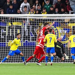 El Cádiz se hunde sin remedio