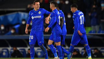 GETAFE, SPAIN - JANUARY 20: Nicola Maksimovic of Getafe celebrates with his team after scoring their 3rd goal during the LaLiga Santander match between Getafe CF and Granada CF at Coliseum Alfonso Perez on January 20, 2022 in Getafe, Spain. (Photo by Deni