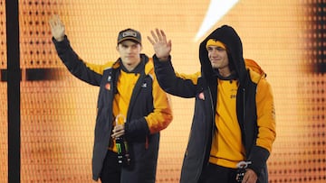 Piastri y Norris, pilotos de McLaren, en Las Vegas.