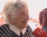 Fue a votar con 104 años y envió un mensaje potente a los jóvenes