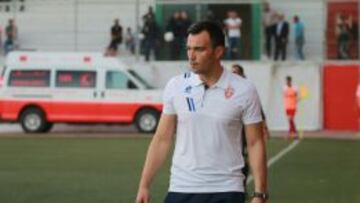 Claudio Rojas dirigiendo a Ahli al Khalil de Palestina. 