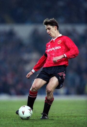 Gary Neville jugando en las categorías inferiores del Manchester United en 1993. Desarrolló toda su carrera como jugador del United hasta su retirada deportiva en 2011.