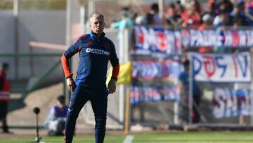 Futbol, Cobresal vs Universidad de Chile
Fecha 3, Liga de Primera 2025
El entrenador de Universidad de Chile Gustavo Alvarez es fotografiado durante el partido de primera division contra Cobresal disputado en el estadio El Cobre en El Salvador, Chile.
02/03/2025
XXXXXXXXX/Photosport
Football, Cobresal vs Universidad de Chile
3th turn, Division League 2025
Universidad de ChileÕs head coach Gustavo Alvarez is pictured during the first division match against Cobresal held at the El Cobre stadium in El Salvador, Chile.
02/03/2025
XXXXXXXXX/Photosport