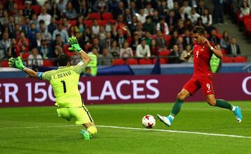 Las mejores imágenes del Portugal-Chile en Kazán