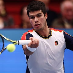 Carlos Alcaraz vuelve a París con su versión élite