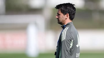 Pau Quesada, durante un entrenamiento del Real Madrid.