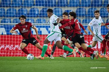 Aprobados y suspensos del Racing contra el Mirandés: Jeremy ya es pichichi en solitario