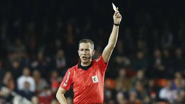 El partido de suspensi¨®n por cinco amarillas ya no tendr¨¢ efecto en la siguiente temporada
