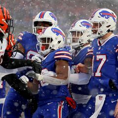 Eli Apple se burla de Josh Allen y Stefon Diggs: “Les pago terapia de pareja”