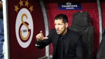Simeone, ante el Galatasaray.