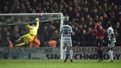 El Chelsea golea, el City sufre y Herrera destaca en el United